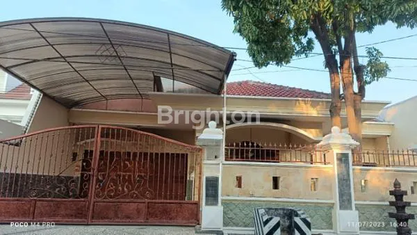 image RUMAH TENGAH KOTA MANYAR (1)