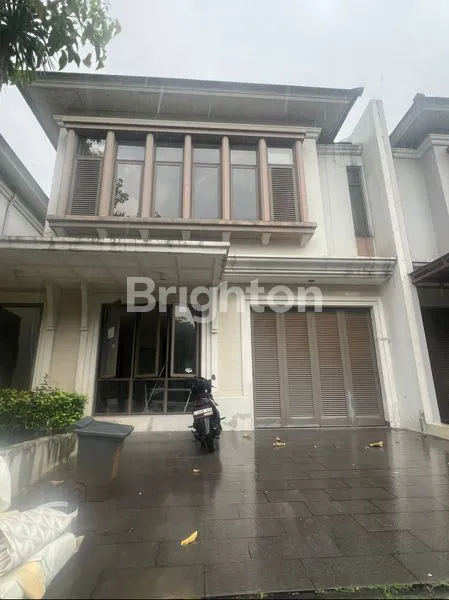 image RUMAH LUXMORE GREENWICH BSD  (1)