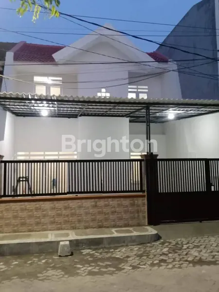 image RUMAH DI RUNGKUT ASRI BARU RENOV LIKE NEW SIAP PAKAI (1)