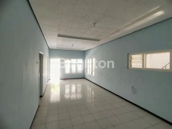 image RUMAH LUAS 2 LANTAI STRATEGIS TENGAH KOTA MALANG (6)