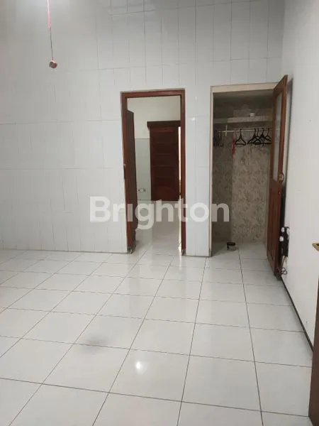 image RUMAH SUPER STRATEGIS HOOK DEKAT IJEN DAN MALL OLYMPIC GARDEN MALANG (4)