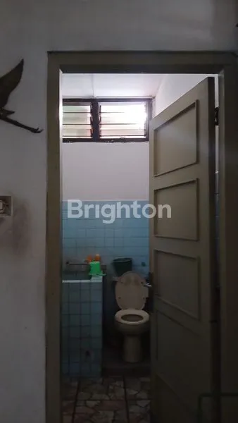 image RUMAH LAMA YANG DIHITUNG HARGA TANAH, DILINGKUNGAN PERUMAHAN YANG NYAMAN DAN SECURITY 24 JAM, DEKAT DENGAN JL SETIABUDI - SEMARANG (8)