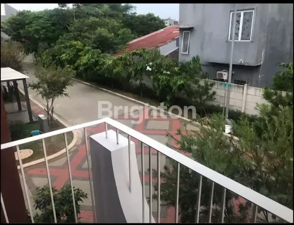 image RUMAH HOEK DI FREJA HOUSE (1)