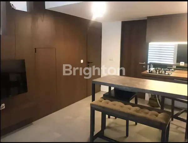 image RUMAH HOEK DI FREJA HOUSE (4)