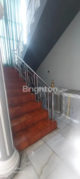 image DI JUAL RUMAH MEWAH 2,5 LANTAI DI JATICEMPAKA-PONDOKGEDE, BEKASI (4)
