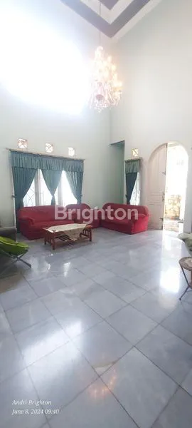 image DI JUAL RUMAH MEWAH 2,5 LANTAI DI JATICEMPAKA-PONDOKGEDE, BEKASI (7)