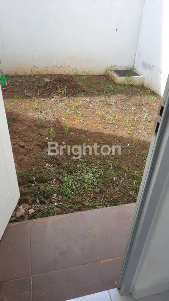 image RUMAH DI GADING SERPONG DEKAT BSD SAMPING MAL CARSTENSZ GAK SAMPAI 1M WOWOWOWWW!!  (3)