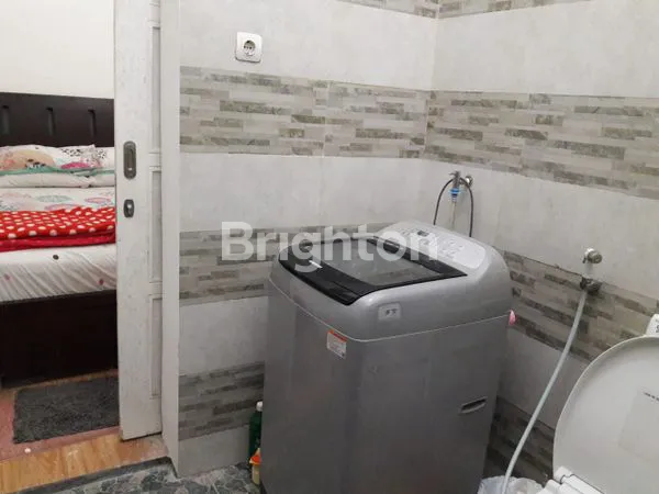 image DIJUAL RUMAH + TOKO BONUS KOLAM RENANG KOTA MADIUN (5)