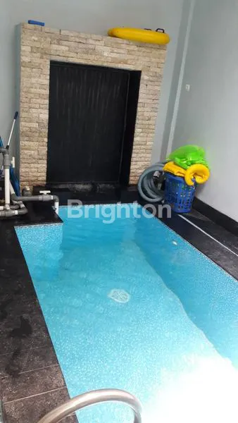 image DIJUAL RUMAH + TOKO BONUS KOLAM RENANG KOTA MADIUN (6)