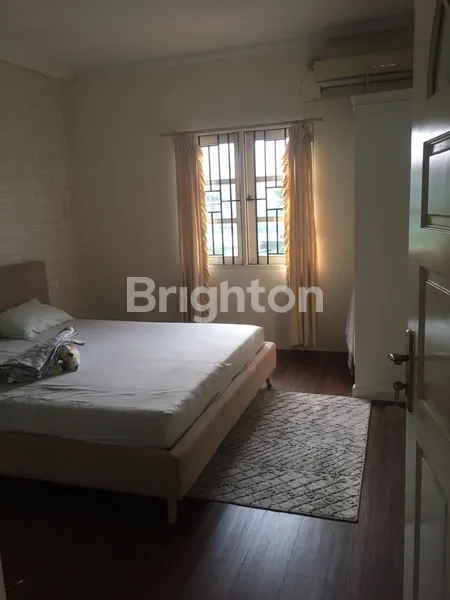 image RUMAH 2 LANTAI RADEN FATAH CILEDUG LOKASI STRATEGIS AKSES TOL KARANG TENGAH DAN BINTARO (8)