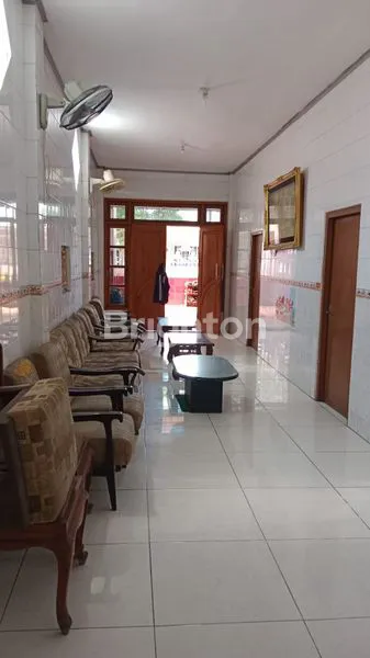 image RUMAH DI PETEMON, SURABAYA (2)