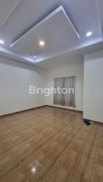 image RUMAH 3,5 LANTAI DI SUNTER JAKARTA UTARA (6)