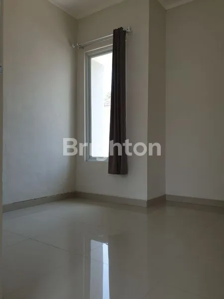 image RUMAH SIAP HUNI BARU RENOVASI DI SERPONG GRAND PARK TANGERANG (4)