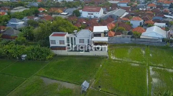 image VILLA FULL FASILITAS STRATEGIS DI JALAN KUNTI (1)