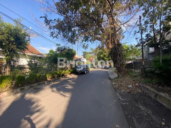 image RUMAH KUNO KOLONIAL DI DAERAH GUNUNG GUNUNG , TAMAN SLAMET - SUMBING KOTA MALANG (2)