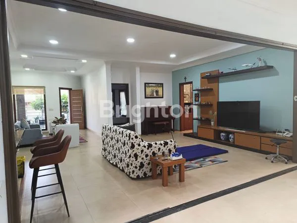 image RUMAH CANTIK 2 LANTAI DI TURANGGA  (1)