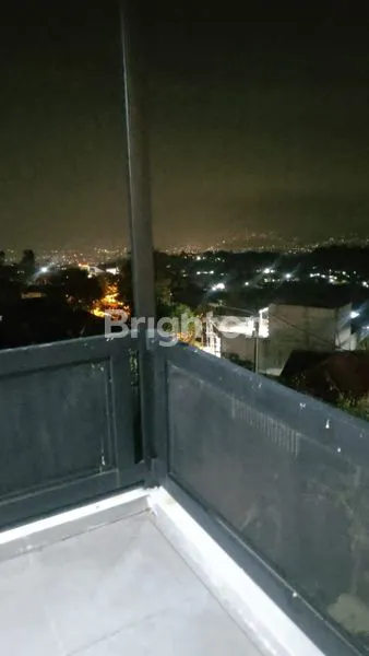 image VILA MODERN SEMI FURNISHED DI BANJARAN VIEW BAGUS KOTA BANDUNG  (4)