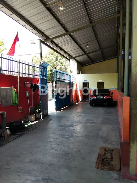 image LAPANGAN FUTSAL DAN RUMAH DI TENGAH KOTA SOLO MURAH (6)
