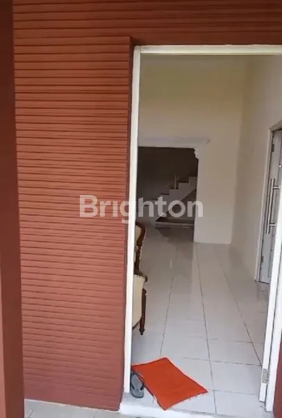 image RUMAH HOOK DEKAT EXIT TOL SIDOARJO (1)