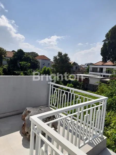image DI JUAL RUMAH 2 LANTAI LINGKUNGAN VILLA SANUR (8)