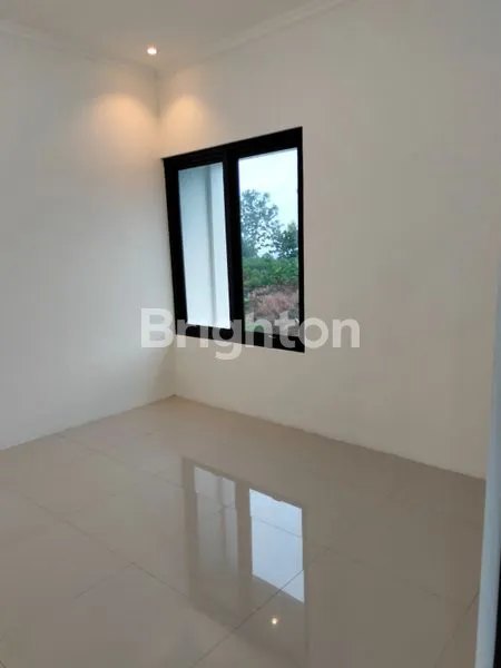 image RUMAH MEWAH 2 LANTAI DI MANGUNHARJO TEMBALANG              (7)