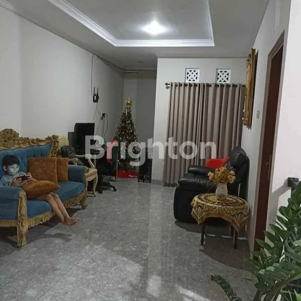 image RUMAH CLUSTER CANTIK MODERN MINIMALIS, SEMI FURNISH, 2 LANTAI DENGAN 4 KAMAR, LOKASI SANGAT STRATEGIS DI TENGAH KOTA DENPASAR SELATAN (6)