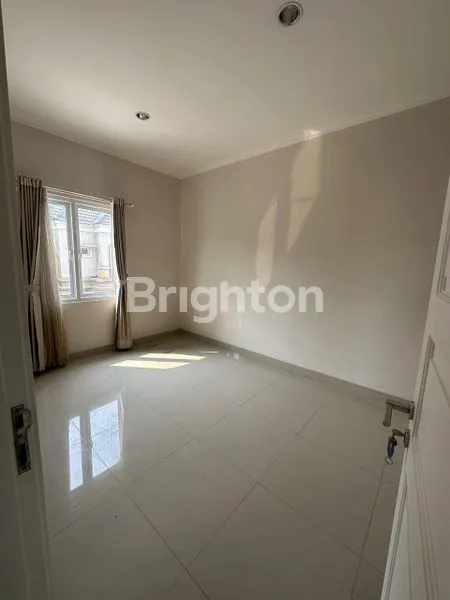 image SIAP HUNI, RUMAH 2 LANTAI FULL RENOVASI KAWASAN GADING SERPONG, TANGERANG (6)