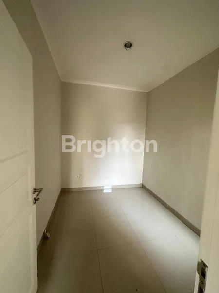 image SIAP HUNI, RUMAH 2 LANTAI FULL RENOVASI KAWASAN GADING SERPONG, TANGERANG (7)