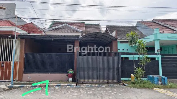 image RUMAH LOKASI STRATEGIS DI WISMA TROPODO SIDOARJO (1)