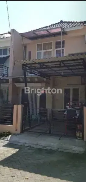 image RUMAH 2 LANTAI DI PERUM GREENLAKE WONOREJO SURABAYA TIMUR (2)