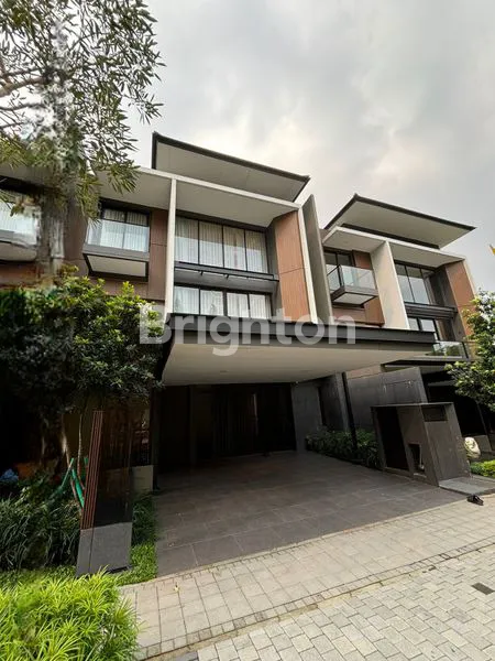 image RUMAH MEWAH SUPER LENGKAP NAVAPARK BSD CITY - LAUREL RESIDENCE TYPE 10 (1)
