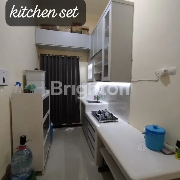 image RUMAH BARU BELOM PERNAH DITINGGAL SEMI FURNISH DIDAERAH YG ASRI DAN NYAMAN (4)