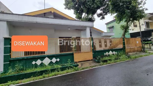 image RUMAH LUAS 4KAMAR TIDUR DI MOJOSONGO  (1)