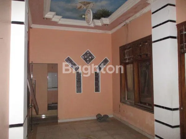 image RUMAH MEWAH DAN LUAS DI TELUKAN (5)