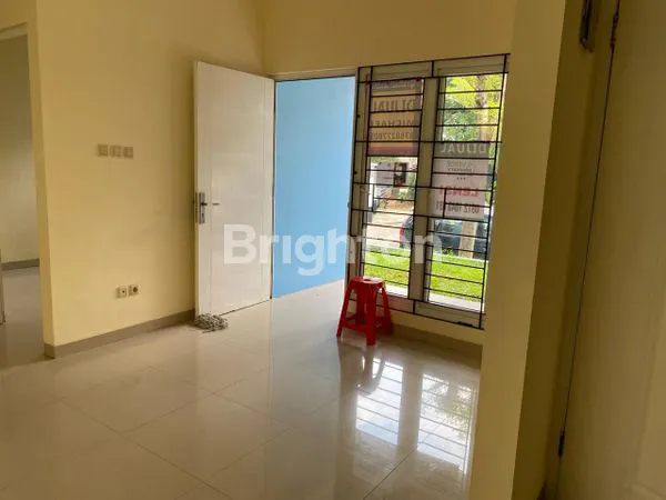image RUMAH STRATEGIS  DEKAT  BINTARO 9 TANGSEL (3)