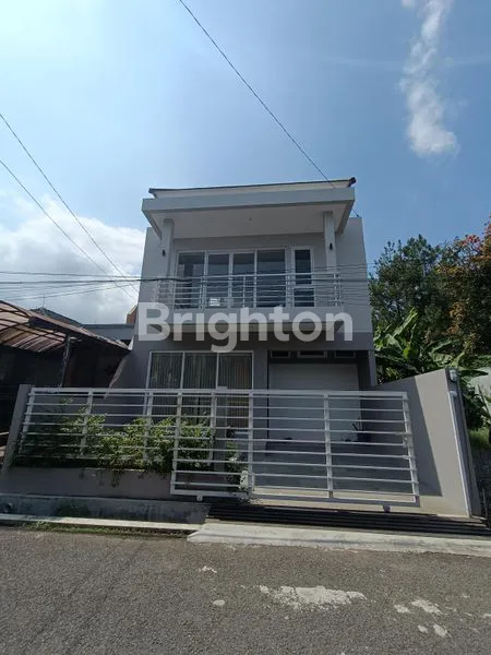 RUMAH BARU STYLE MINIMALIS  MODERN DI SAYAP TUBAGUS ISMAIL