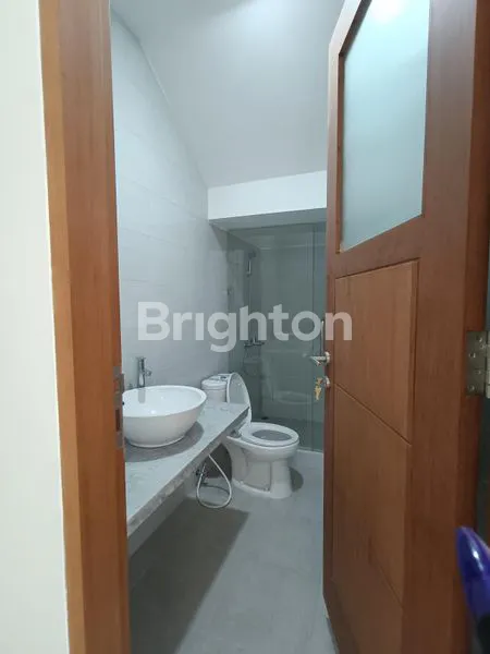 image RUMAH BARU STYLE MINIMALIS  MODERN DI SAYAP TUBAGUS ISMAIL (2)