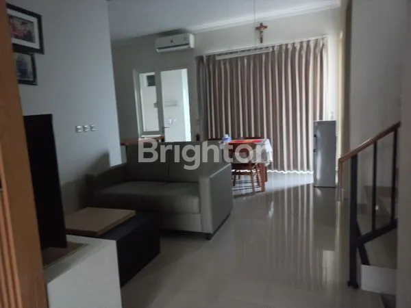 image JUAL RUMAH 2 LANTAI FULL FURNISH DAN INTERIOR DARI DESAIN INTERIOR (2)