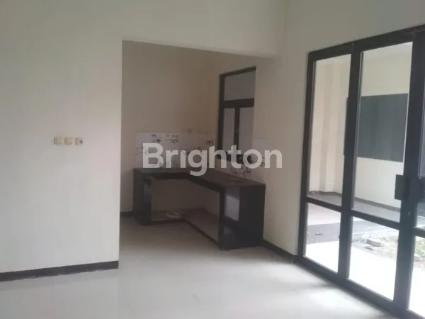 image RMH 1.5 LT, DI MEDOKAN, SIAP DIHUNI, CARPORT 1 MOBIL,  ROW JALAN 2 MBL (6)