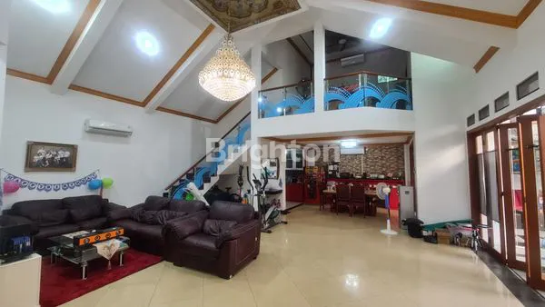 image RUMAH MEWAH 2 LANTAI + POOL, SHM, 360/393M² DI CIPINANG MELAYU (5)