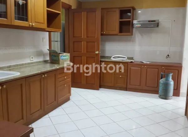 image KONDOMINIUM GRAHA FAMILY FULL FURNISH DEKAT GRAHA FAMILI, SPAZIO, PAKUWON MALL, LONTAR, BABATAN (6)