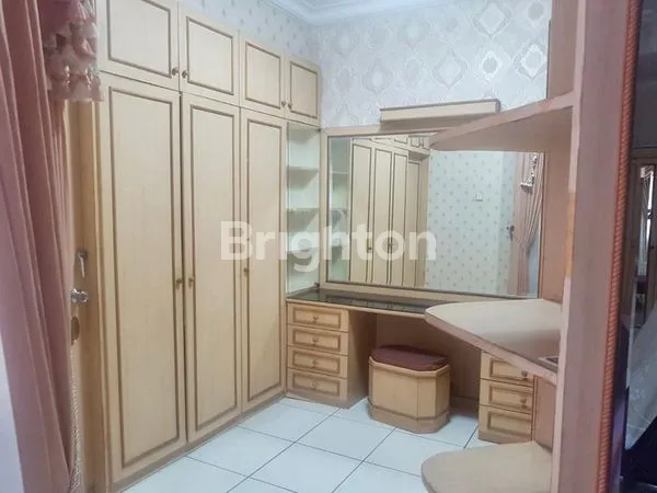 image RUMAH 2 LANTAI DI PURI INDAH, JAKARTA (2)