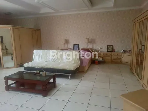 image RUMAH 2 LANTAI DI PURI INDAH, JAKARTA (8)