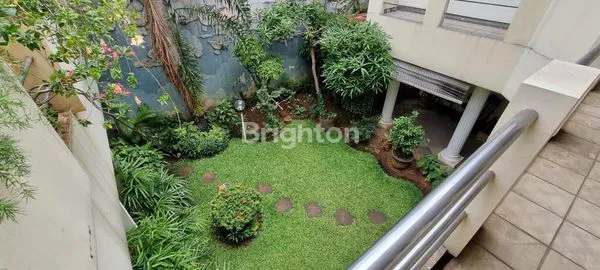 image RUMAH 2 LANTAI DI PURI INDAH, JAKARTA (4)