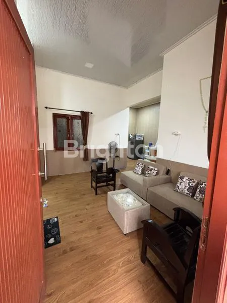 image RUMAH SIAP HUNI FULL FURNISH DI DALAM PERUMAHAN DEKAT JALAN D'TJOLOMADOE (6)