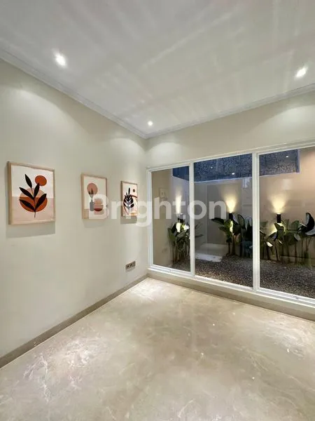 image RUMAH STRATEGIS DI ACCOLA PARK SERPONG, SIAP HUNI (3)