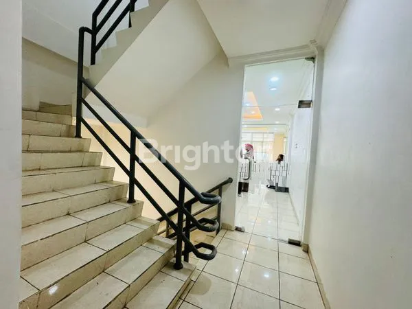 image RUKO CROWN PALACE TEBET 4LANTAI RAPI SIAP PAKAI (4)