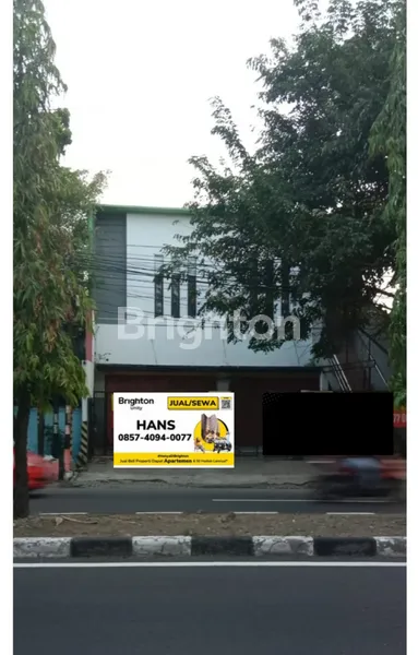 image RUMAH TOKO  2 LANTAI  SIAP  PAKAI  COCOK UNTUK  SEGALA MACAM  USAHA  STATEGIS  DI PINGGIR  JALAN  RAYA  SEMARANG  TIMUR  (1)