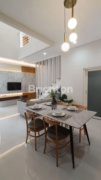 image RUMAH 3 LANTAI - THE DOMINICA (4)