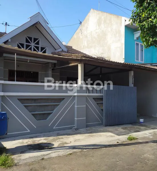 image RUMAH DI FAJAR INDAH DEKAT DENGAN EXIT TOL DEKAT JIH SOLO DEKAT MANAHAN  (1)